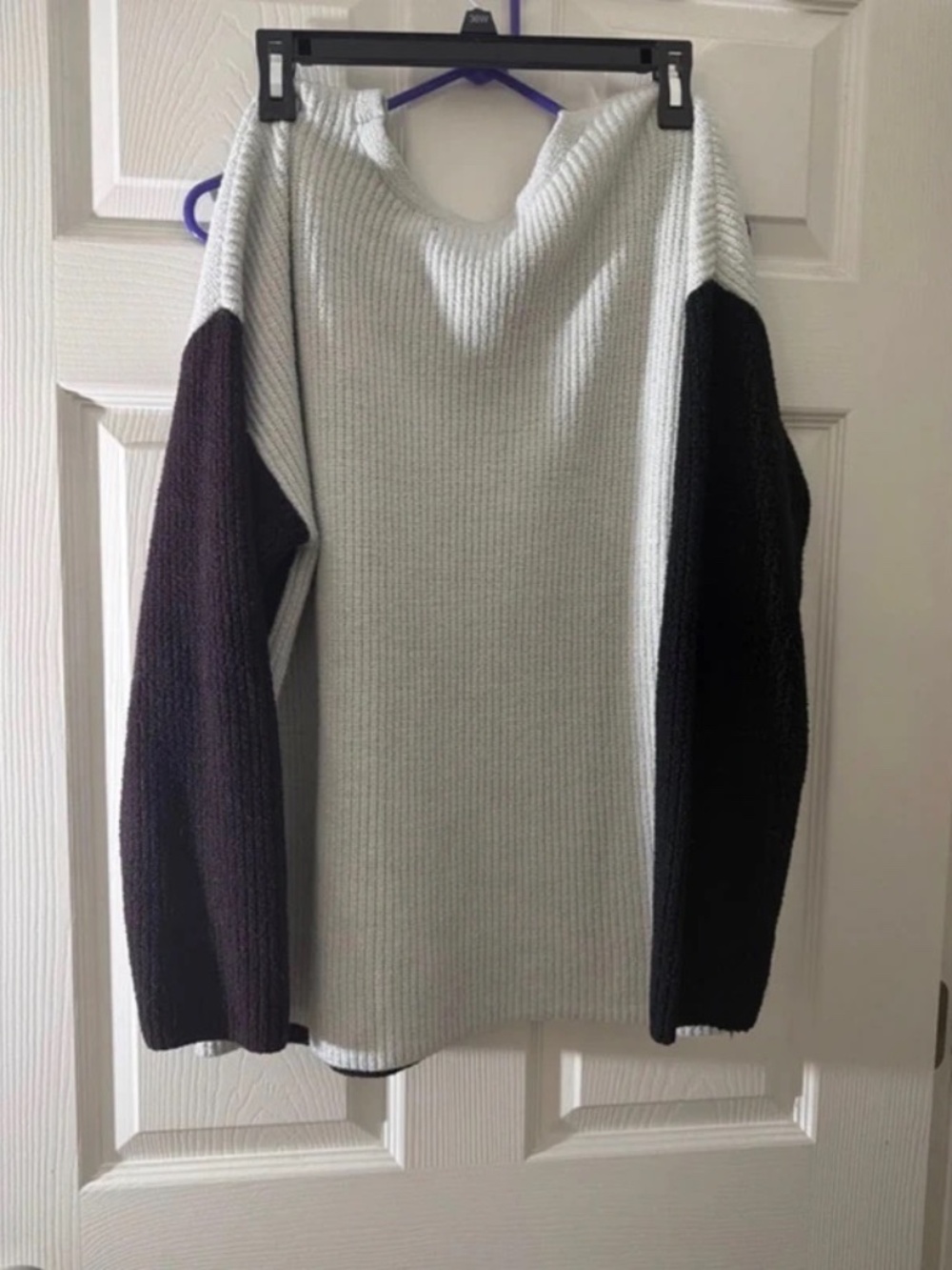 Color Block Sweater - Picture 2 of 2